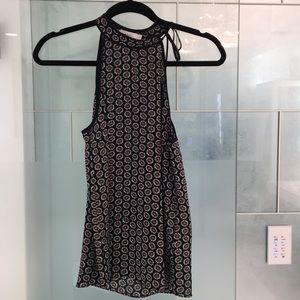 Sleeveless top